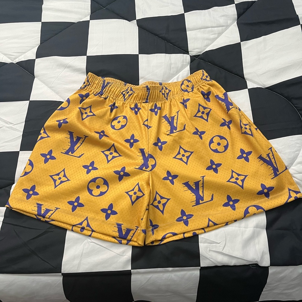 Bravest studios lakers shorts